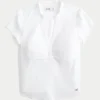 Kurzärmeliges Henley-Shirt mit V-Ausschnitt Kurzärmeliges Henley-Shirt mit V-Ausschnitt