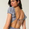 Kurzärmeliges Maxikleid mit offenem Rücken Kurzärmeliges Maxikleid mit offenem Rücken