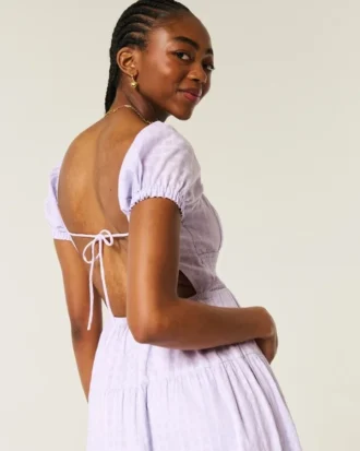 Kurzärmeliges Maxikleid mit offenem Rücken