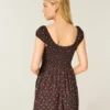 Kurzärmeliges Minikleid mit Knopfleiste