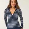 Langärmeliges Henley-Shirt mit Kapuze