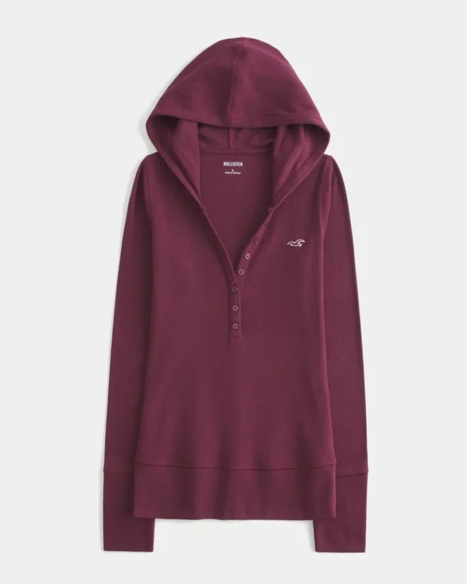 Langärmeliges Henley-Shirt mit Kapuze