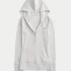 Langärmeliges Henley-Shirt mit Kapuze