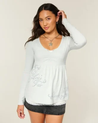 Langärmliges Babydoll-Oberteil mit Grafikprint und gerafftem Brustbereich