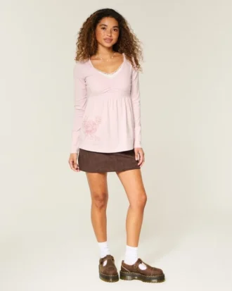 Langärmliges Babydoll-Oberteil mit Grafikprint und gerafftem Brustbereich