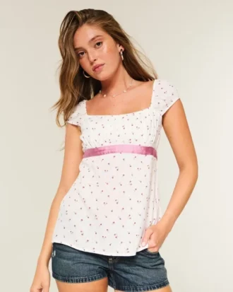 Leichtes Babydoll-Oberteil aus Satin mit Bindeband