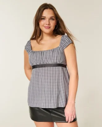 Leichtes Babydoll-Oberteil aus Satin mit Bindeband