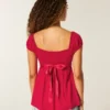 Leichtes Babydoll-Oberteil aus Satin mit Bindeband Leichtes Babydoll-Oberteil aus Satin mit Bindeband