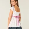 Leichtes Babydoll-Oberteil aus Satin mit Bindeband
