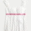 Leichtes Babydoll-Oberteil aus Satin mit Bindeband