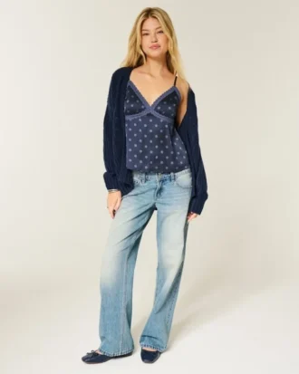 Leichtes Satin-Top mit Spitzenbesatz