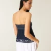 Leichtes, trägerloses Babydoll-Oberteil mit Stickerei Leichtes, trägerloses Babydoll-Oberteil mit Stickerei