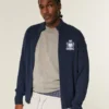 Locker sitzender Sweater mit Reißverschluss und Emblem