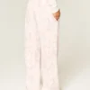 Logo-Grafik Rosa Camouflage-Sweathose mit weitem Bein Logo-Grafik Rosa Camouflage-Sweathose mit weitem Bein