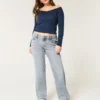 Low-Rise-Jeans in mittlerer Waschung mit entspanntem, geradem Schnitt Low-Rise-Jeans in mittlerer Waschung mit entspanntem, geradem Schnitt