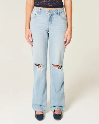 Low-Rise-Jeans mit heller Waschung und Rissen