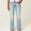 Low-Rise-Jeans mit mittlerer Waschung und gesticktem Schmetterling, Bootcut Low-Rise-Jeans mit mittlerer Waschung und gesticktem Schmetterling, Bootcut
