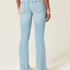 Low-Rise-Jeans mit Rissen, heller Waschung und Stickerei, Bootcut Low-Rise-Jeans mit Rissen, heller Waschung und Stickerei, Bootcut