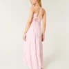 Maxikleid mit offenem Rücken Maxikleid mit offenem Rücken