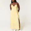 Maxikleid mit offenem Rücken Maxikleid mit offenem Rücken