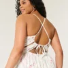 Maxikleid mit offenem Rücken Maxikleid mit offenem Rücken