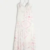 Maxikleid mit offenem Rücken Maxikleid mit offenem Rücken