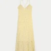 Maxikleid mit offenem Rücken Maxikleid mit offenem Rücken
