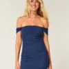 Mesh-Bodycon-Kleid mit schulterfreiem Ausschnitt Mesh-Bodycon-Kleid mit schulterfreiem Ausschnitt