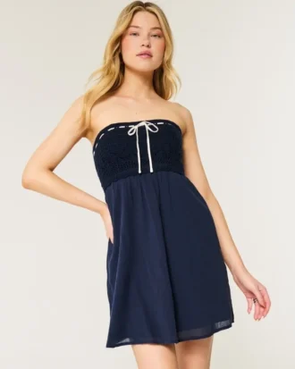 Mini-Kleid im Häkelstil, trägerlos