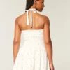 Mini-Kleid mit tiefem Taillenbund und Neckholder Mini-Kleid mit tiefem Taillenbund und Neckholder