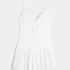 Mini-Kleid mit V-Ausschnitt und Bubble-Schnitt