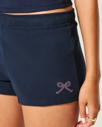 Mini-Shorts mit Schleifenprint