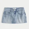 Mini-Skort aus Denim mit niedriger Leibhöhe und Sternstickerei Mini-Skort aus Denim mit niedriger Leibhöhe und Sternstickerei