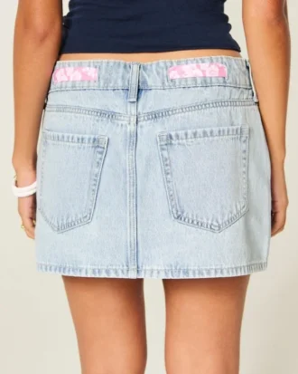 Mini-Skort aus Denim mit niedriger Taille und Bindeband