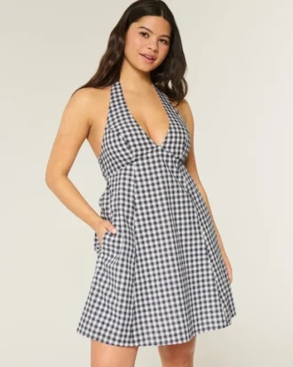 Minikleid mit offenem Rücken und Neckholder