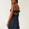 Minikleid mit Spitzendetails