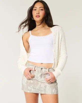 Minirock aus Twill mit niedriger Leibhöhe und Camouflage-Muster
