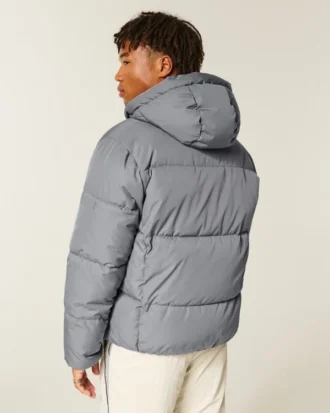Mit Kunstfell gefütterte Daunenjacke