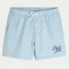 Mittellange Seersucker-Volley-Badeshorts