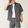 Mittellange Twill-Shorts zum Hineinschlüpfen Mittellange Twill-Shorts zum Hineinschlüpfen