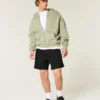 Mittellange Twill-Shorts zum Hineinschlüpfen Mittellange Twill-Shorts zum Hineinschlüpfen