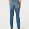 Mom-Jeans mit extrem hoher Leibhöhe und mittelstarker Waschung Mom-Jeans mit extrem hoher Leibhöhe und mittelstarker Waschung