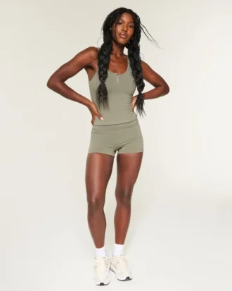Must-Have-Basics Shortie