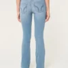 Niedrig geschnittene Bootcut-Jeans in heller Waschung