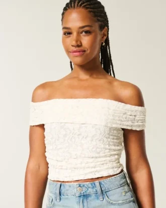Off-Shoulder-Top mit Spitzenumschlag