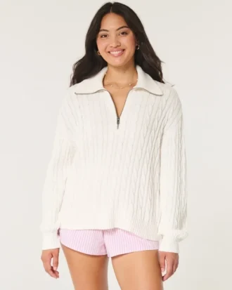 Oversized-Pullover mit Zopfmuster und halbem Reißverschluss