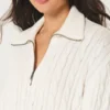 Oversized-Pullover mit Zopfmuster und halbem Reißverschluss