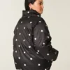 Pufferjacke mit Reißverschlussmuster Pufferjacke mit Reißverschlussmuster