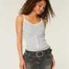 Pullover-Tanktop mit Bindeband vorne Pullover-Tanktop mit Bindeband vorne