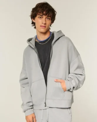 Rechteckig geschnittener Hoodie mit Reißverschluss und Nieten